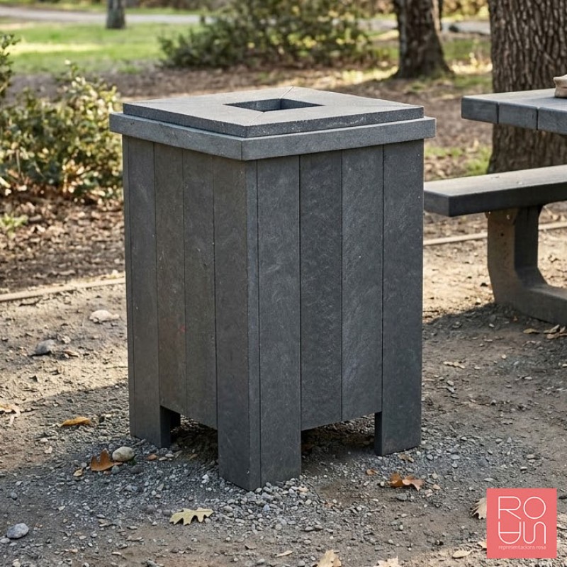 Paperera Urbana de Plàstic Reciclat Greta
